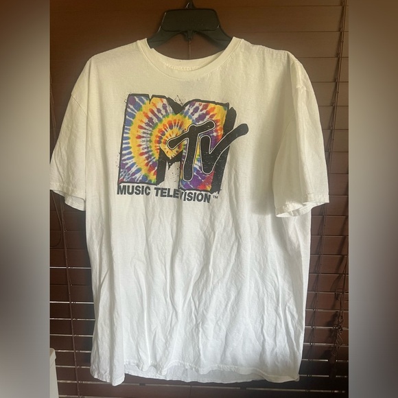 MTV Tops - MTV t-shirt